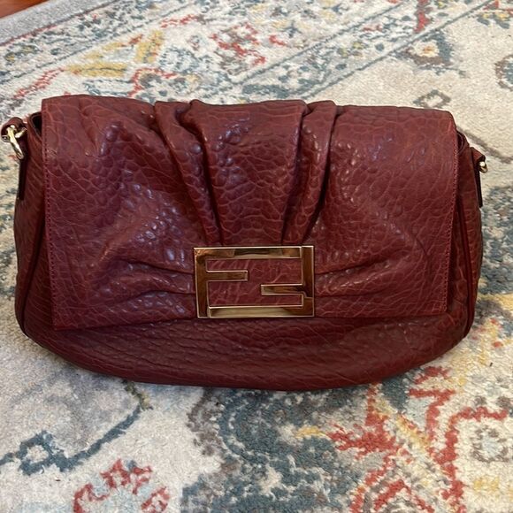 Fendi Mia Flap Bag Burgundy GHW - Picture 5 of 10